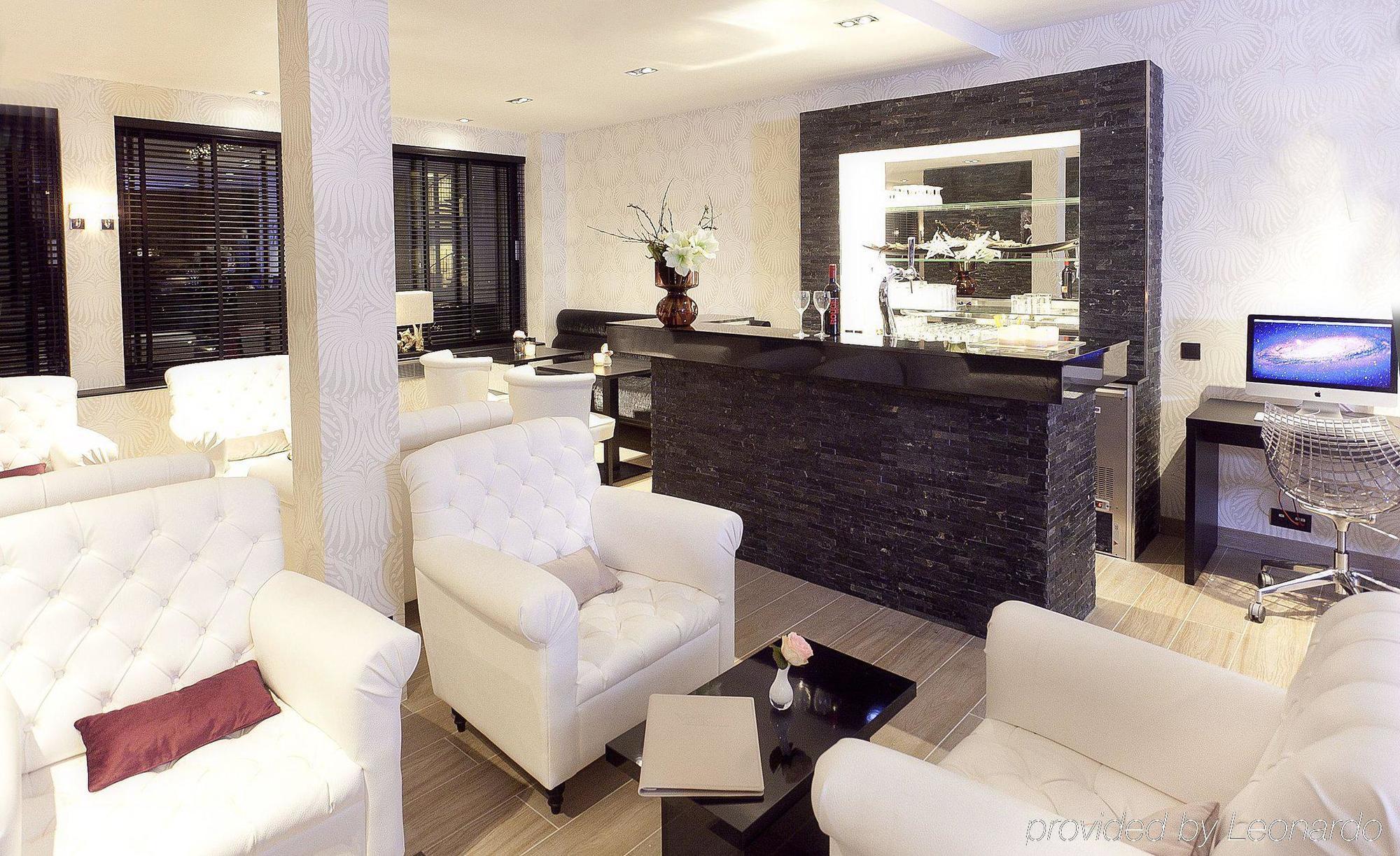 Van Der Valk Hotel Den Haag - Voorschoten Dış mekan fotoğraf